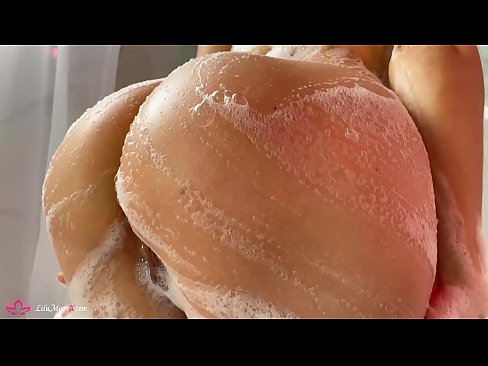 ❤️ Bruneta își masturbează păsărica cu un vibrator până la orgasm intens în duș ❤️  at us ro.mysexgamer.ru ☑